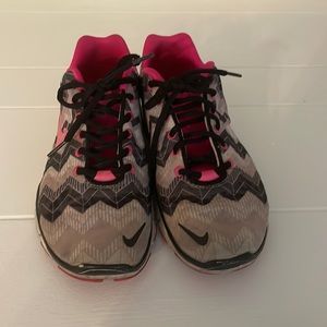 Nike free 5.0 sneakers